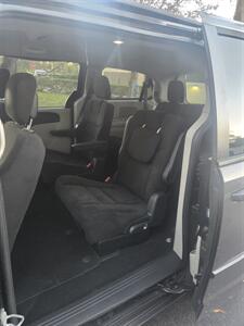 2016 Dodge Grand Caravan SXT   - Photo 12 - Apopka, FL 32703