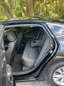 2021 Chevrolet Malibu LT   - Photo 11 - Apopka, FL 32703