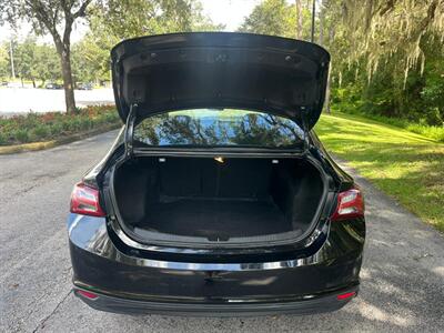 2021 Chevrolet Malibu LT   - Photo 13 - Apopka, FL 32703