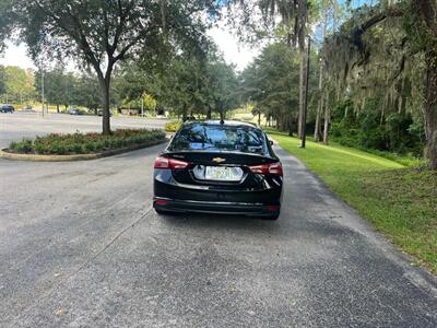 2021 Chevrolet Malibu LT   - Photo 2 - Apopka, FL 32703
