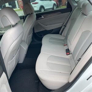 2016 Hyundai SONATA Sport   - Photo 13 - Apopka, FL 32703