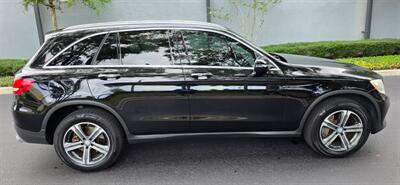 2017 Mercedes-Benz GLC GLC 300 - Photo 4 - Apopka, FL 32703