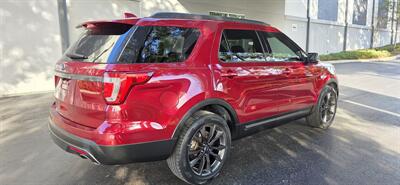 2017 Ford Explorer XLT - Photo 6 - Apopka, FL 32703
