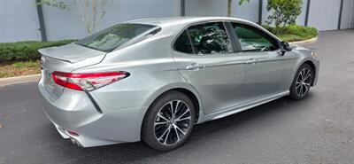 2018 Toyota Camry L   - Photo 9 - Apopka, FL 32703