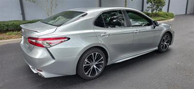 2018 Toyota Camry L   - Photo 6 - Apopka, FL 32703