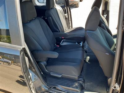 2015 Mazda 5 Sport   - Photo 11 - Medford, OR 97504