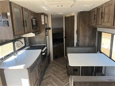 2025 Forest River Evo T2260BH   - Photo 10 - Roseburg, OR 97470