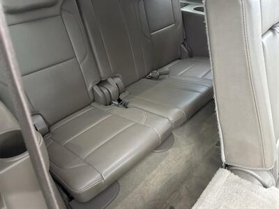 2016 Chevrolet Suburban LT   - Photo 10 - Roseburg, OR 97470