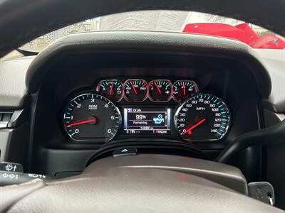 2016 Chevrolet Suburban LT   - Photo 13 - Roseburg, OR 97470