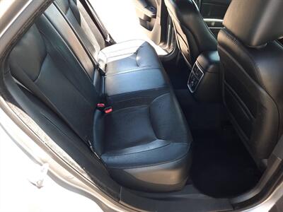 2014 Chrysler 300C 4dr Sedan   - Photo 9 - Roseburg, OR 97470