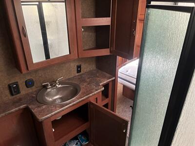 2014 Forest River Vengeance - Photo 12 - Medford, OR 97504