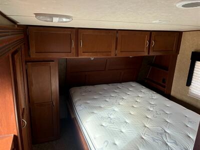 2014 Forest River Vengeance - Photo 14 - Medford, OR 97504