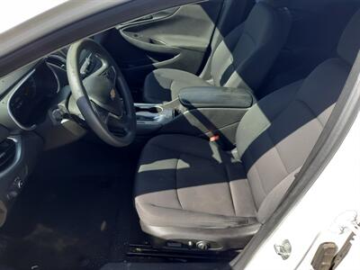 2016 Chevrolet Malibu LT - Photo 5 - Medford, OR 97504