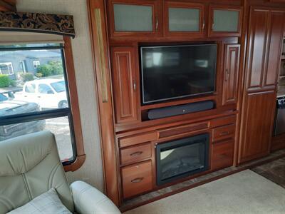 2015 Crossroads Redwood 38GK   - Photo 4 - Medford, OR 97504
