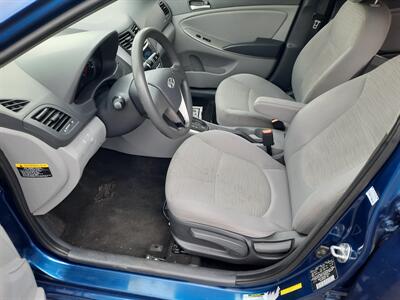 2017 Hyundai ACCENT SE   - Photo 6 - Medford, OR 97504