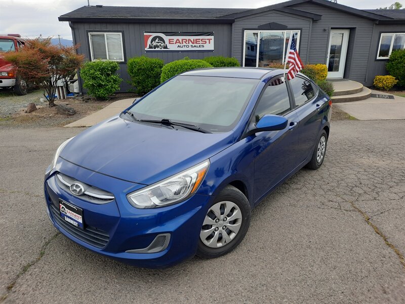 2017 Hyundai ACCENT SE   - Photo 1 - Medford, OR 97504