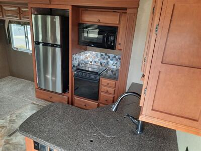 2016 Northwood Mfg. Silver Fox Edition  Series M-32-5M - Photo 6 - Roseburg, OR 97470