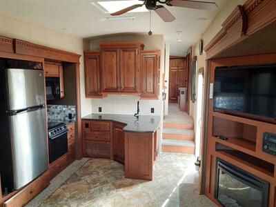 2016 Northwood Mfg. Silver Fox Edition  Series M-32-5M - Photo 9 - Roseburg, OR 97470