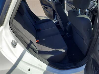 2016 Ford Fiesta SE - Photo 10 - Medford, OR 97504