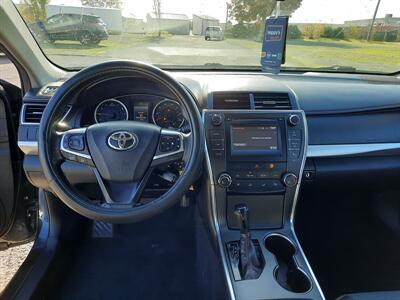 2017 Toyota Camry LE   - Photo 10 - Roseburg, OR 97470