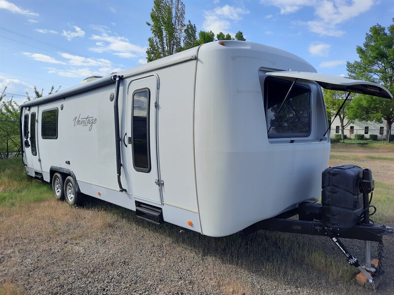 2012 Keystone Vantage 29RLS   - Photo 1 - Medford, OR 97504