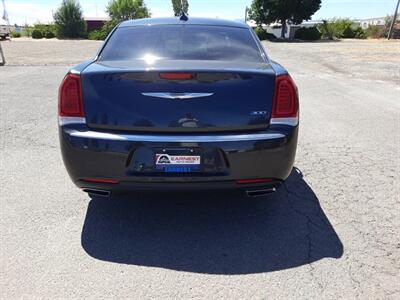 2018 Chrysler 300 Series Touring 4dr Sedan   - Photo 5 - Roseburg, OR 97470
