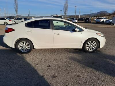 2016 Kia Forte LX   - Photo 5 - Roseburg, OR 97470