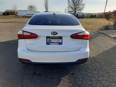 2016 Kia Forte LX   - Photo 4 - Roseburg, OR 97470
