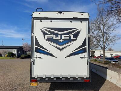 2019 Heartland Fuel 335 Cummins Onan 5500 Kw Generator - Photo 7 - Medford, OR 97504