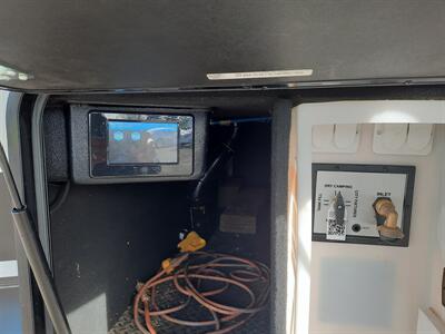 2019 Heartland Fuel 335 Cummins Onan 5500 Kw Generator - Photo 6 - Medford, OR 97504