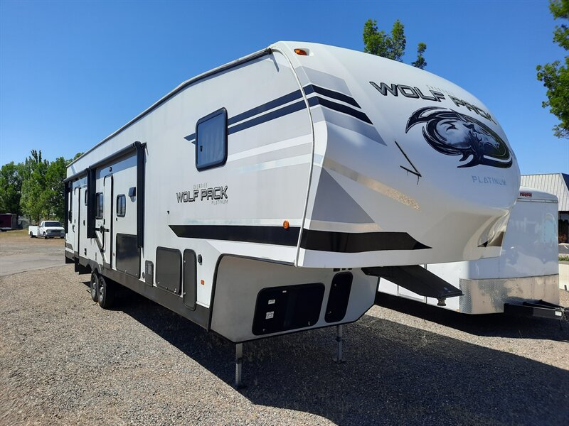 2020 Forest River Cherokee Wolf Pack 335PACK13 Platinum   - Photo 1 - Medford, OR 97504