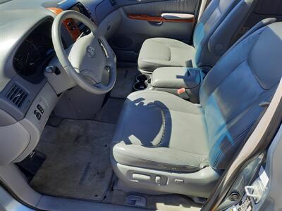 2008 Toyota Sienna XLE - Photo 7 - Medford, OR 97504