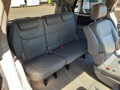 2008 Toyota Sienna XLE - Photo 11 - Medford, OR 97504