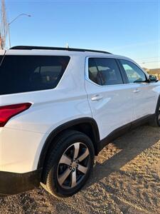 2019 Chevrolet Traverse LT Leather 4x4 4dr SUV   - Photo 4 - Roseburg, OR 97470