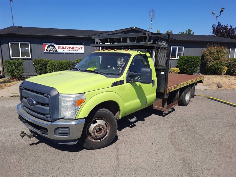 2012 Ford F-350 XLT 4x2 2dr Regular Cab 165 in. WB DRW Chassis  