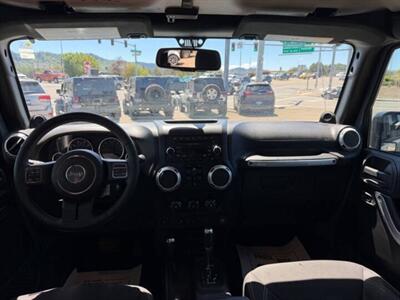 2014 Jeep Wrangler Unlimited Sahara - Photo 3 - Medford, OR 97504