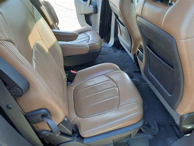 2013 Buick Enclave Leather   - Photo 9 - Roseburg, OR 97470