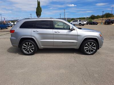 2018 Jeep Grand Cherokee Overland 4x4 4dr SUV   - Photo 8 - Roseburg, OR 97470