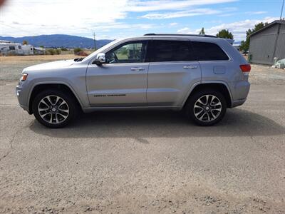 2018 Jeep Grand Cherokee Overland 4x4 4dr SUV   - Photo 4 - Roseburg, OR 97470