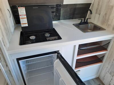 2024 Modern Buddy BB12 MYBB  Solar - Photo 10 - Medford, OR 97504