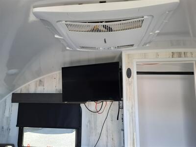 2024 Modern Buddy BB12 MYBB  Solar - Photo 9 - Medford, OR 97504