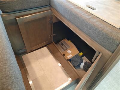 2025 Tiffin Wayfarer M-25LW - Photo 34 - Medford, OR 97504
