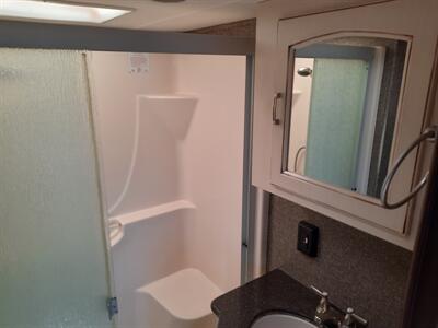 2016 Heartland Gateway 3400 SE - Photo 12 - Medford, OR 97504