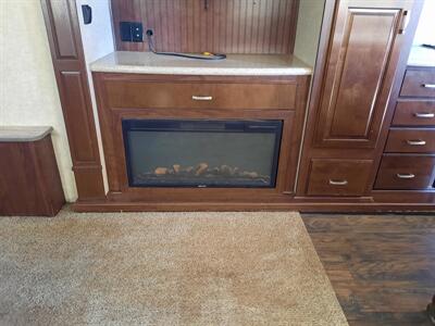 2016 Heartland Gateway 3400 SE - Photo 7 - Medford, OR 97504
