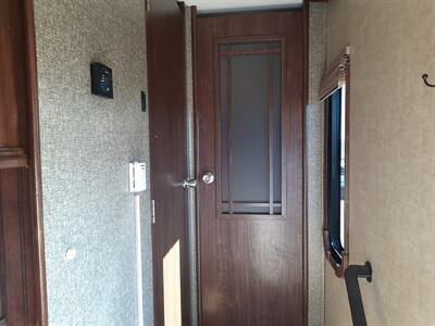 2016 Heartland Gateway 3400 SE - Photo 15 - Medford, OR 97504