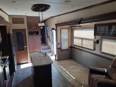 2016 Heartland Gateway 3400 SE - Photo 6 - Medford, OR 97504