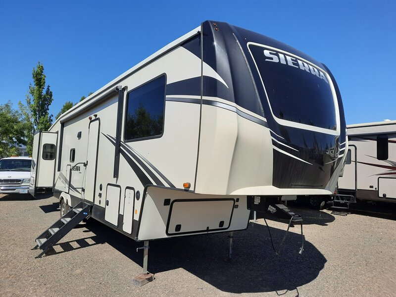 2020 Forest River SIERRA C-CLASS M-3550FL  Fifth Wheel
