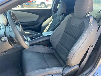 2015 Chevrolet Camaro LS 2dr Coupe w/2LS - Photo 11 - Roseburg, OR 97470