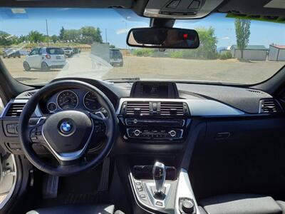 2018 BMW 330e iPerformance 4dr Sedan   - Photo 9 - Roseburg, OR 97470
