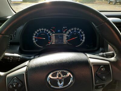 2019 Toyota 4Runner SR5   - Photo 11 - Medford, OR 97504
